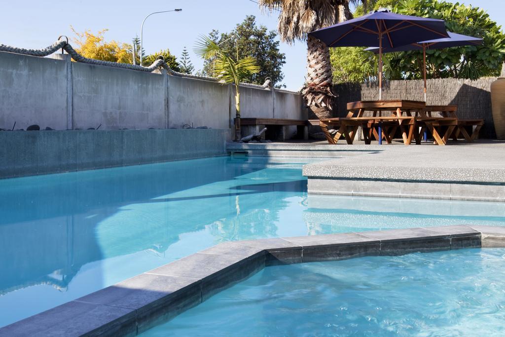 Beach House Motel Papamoa Exterior photo