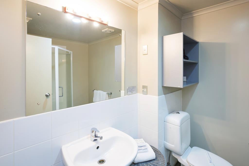 Beach House Motel Papamoa Room photo