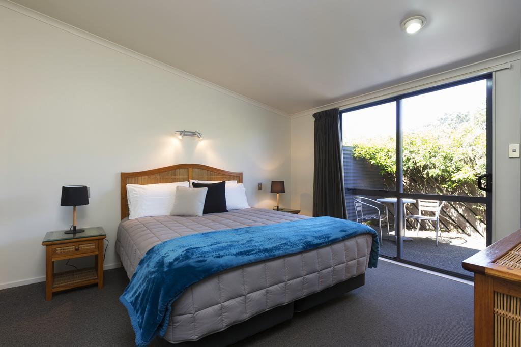 Beach House Motel Papamoa Exterior photo